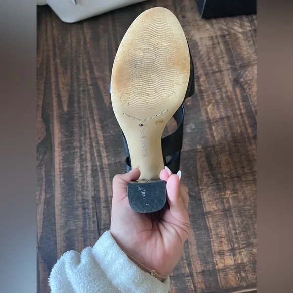 Gianni Bini heels - Picture 7 of 8